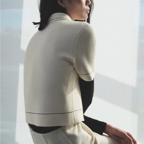 NWT MANGO
Women's Contrast Trim Crop Cardigan Sweater - Picture 5 of 8